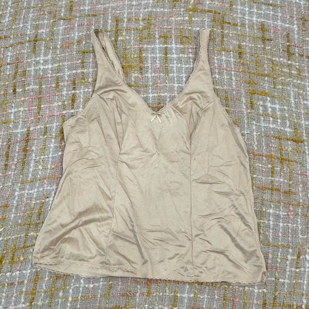 Vanity Fair Cream Tan Sleeveless Fitted Camisole